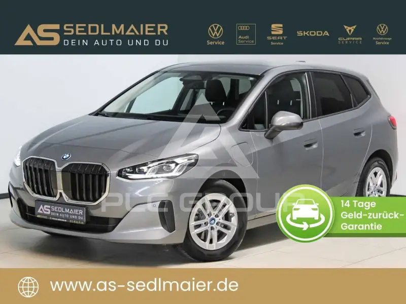 2023 BMW 225
