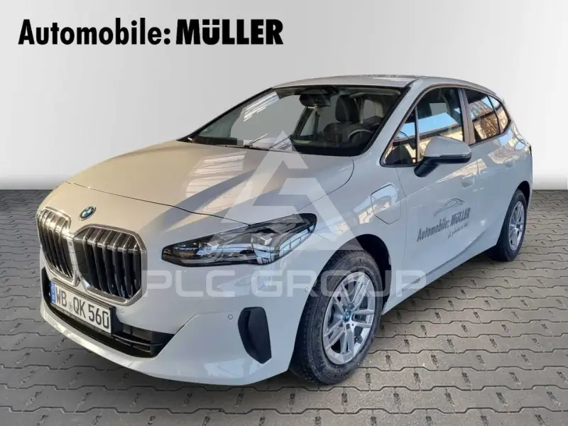 2023 BMW 225