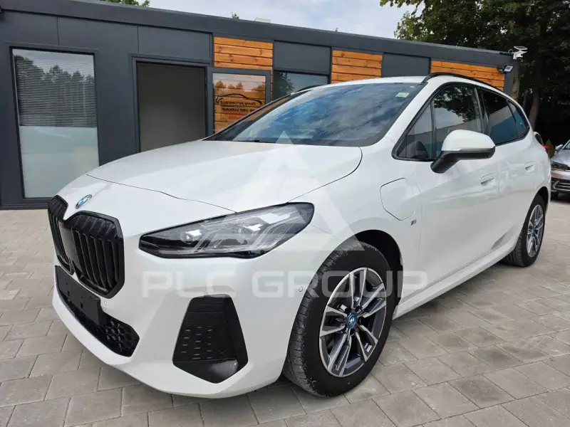2023 BMW 225