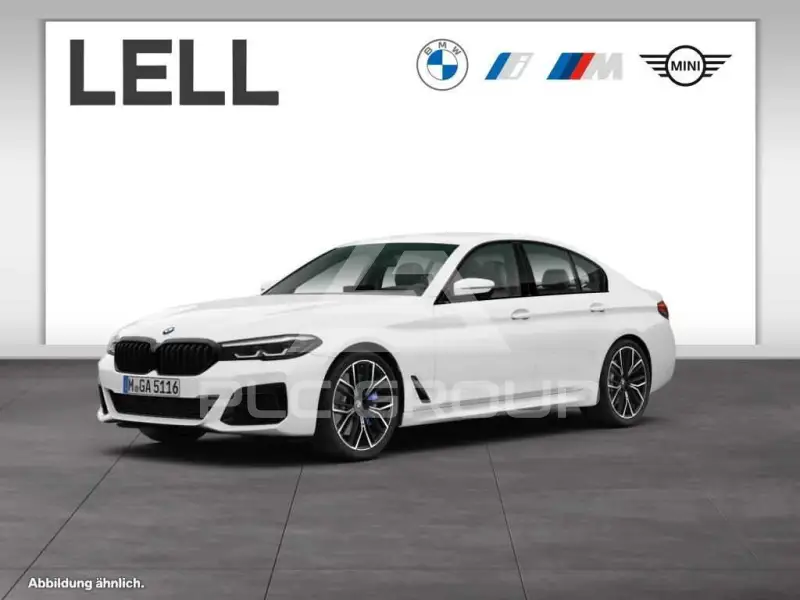 2023 BMW 550M