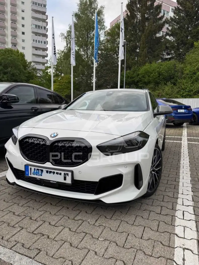 2023 BMW M1