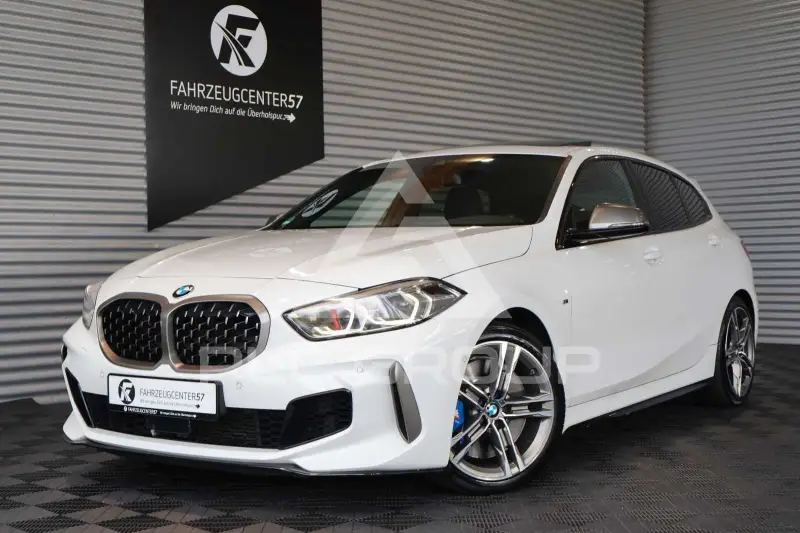 2023 BMW M135