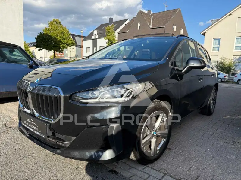 2023 BMW 218
