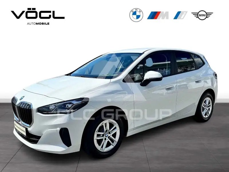2023 BMW 218