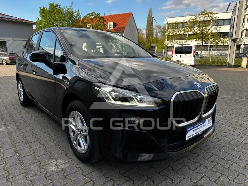 2023 BMW 218
