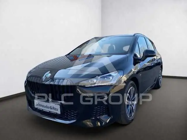 2023 BMW 218