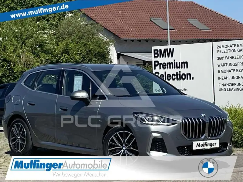 2023 BMW 218