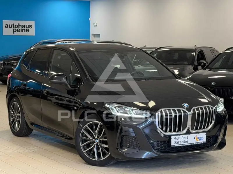 2023 BMW 218
