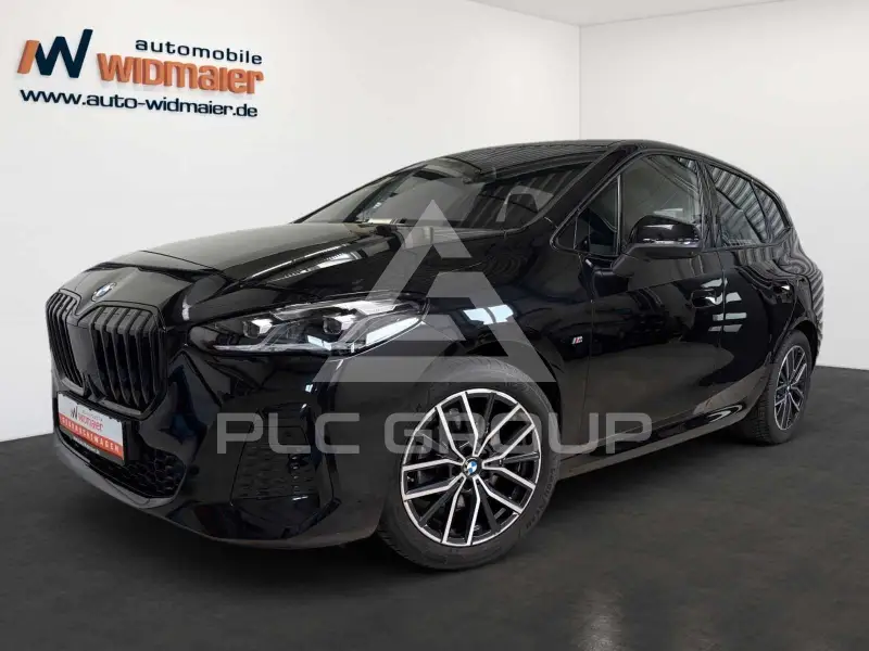 2023 BMW 218