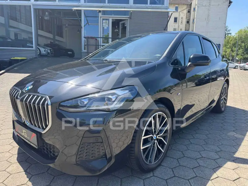 2023 BMW 218
