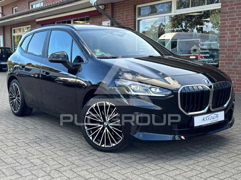 2023 BMW 218