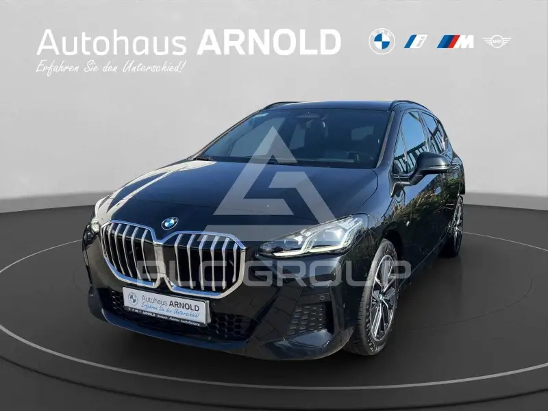 2023 BMW 218