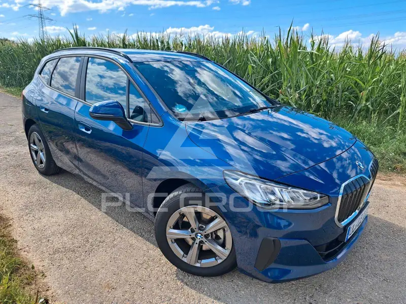 2023 BMW 218