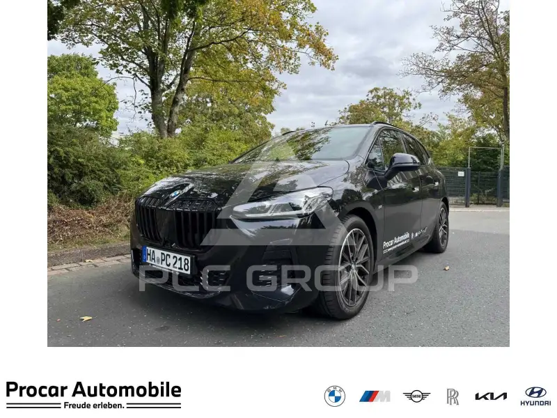 2023 BMW 218