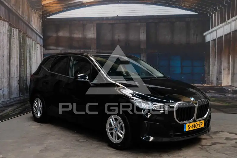 2023 BMW 218