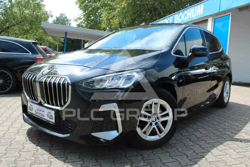 2023 BMW 218
