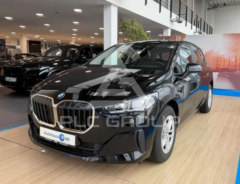 2023 BMW 218