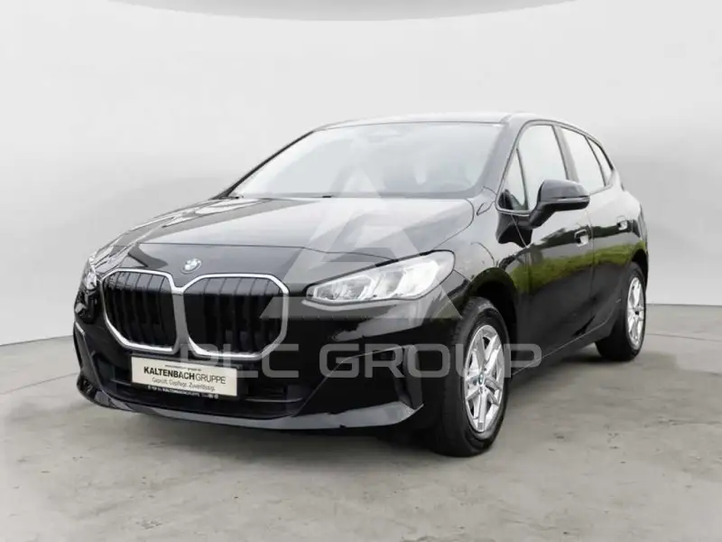 2023 BMW 218