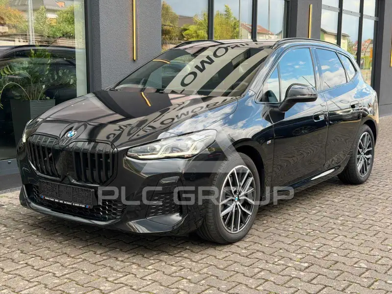 2023 BMW 218