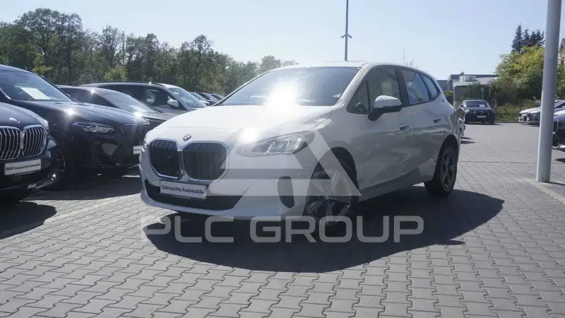 2023 BMW 218