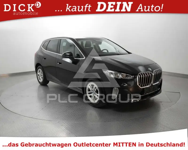 2023 BMW 218