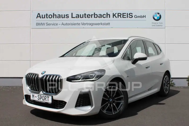 2023 BMW 218