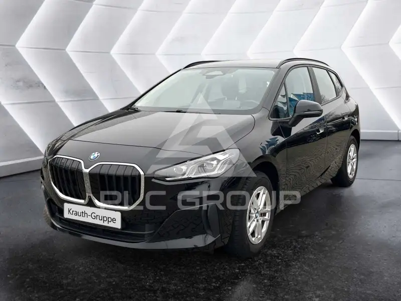 2023 BMW 218