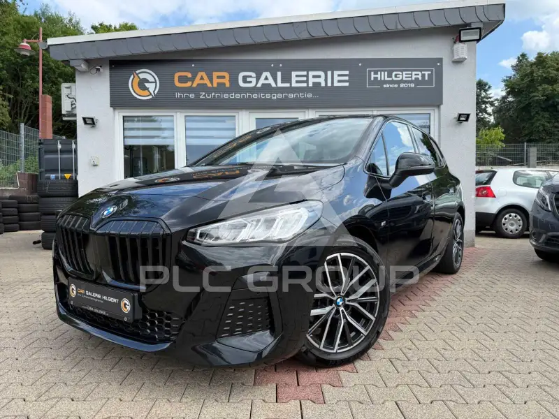 2023 BMW 218
