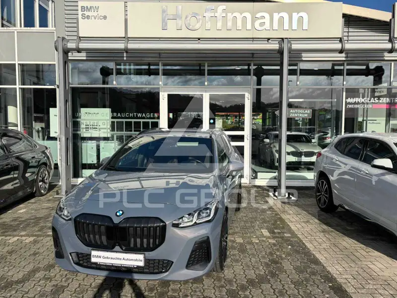 2023 BMW 218