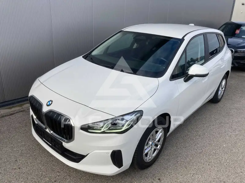 2023 BMW 218