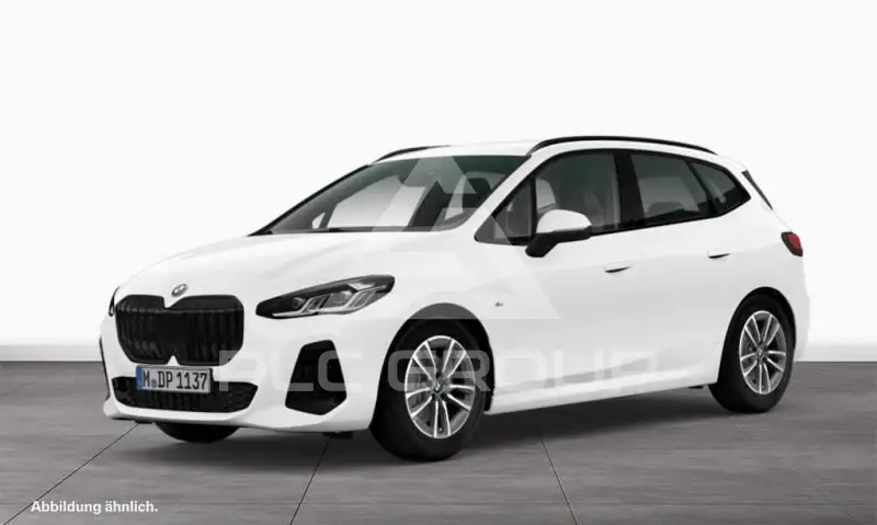 2023 BMW 218