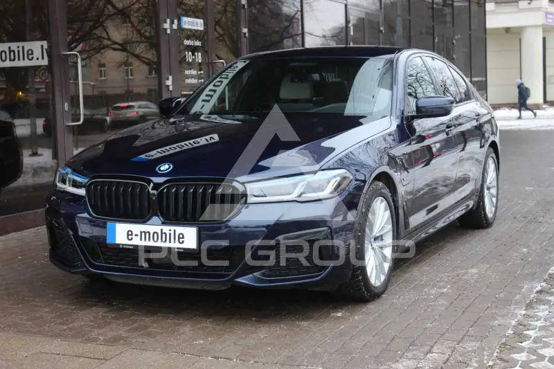 2023 BMW 545