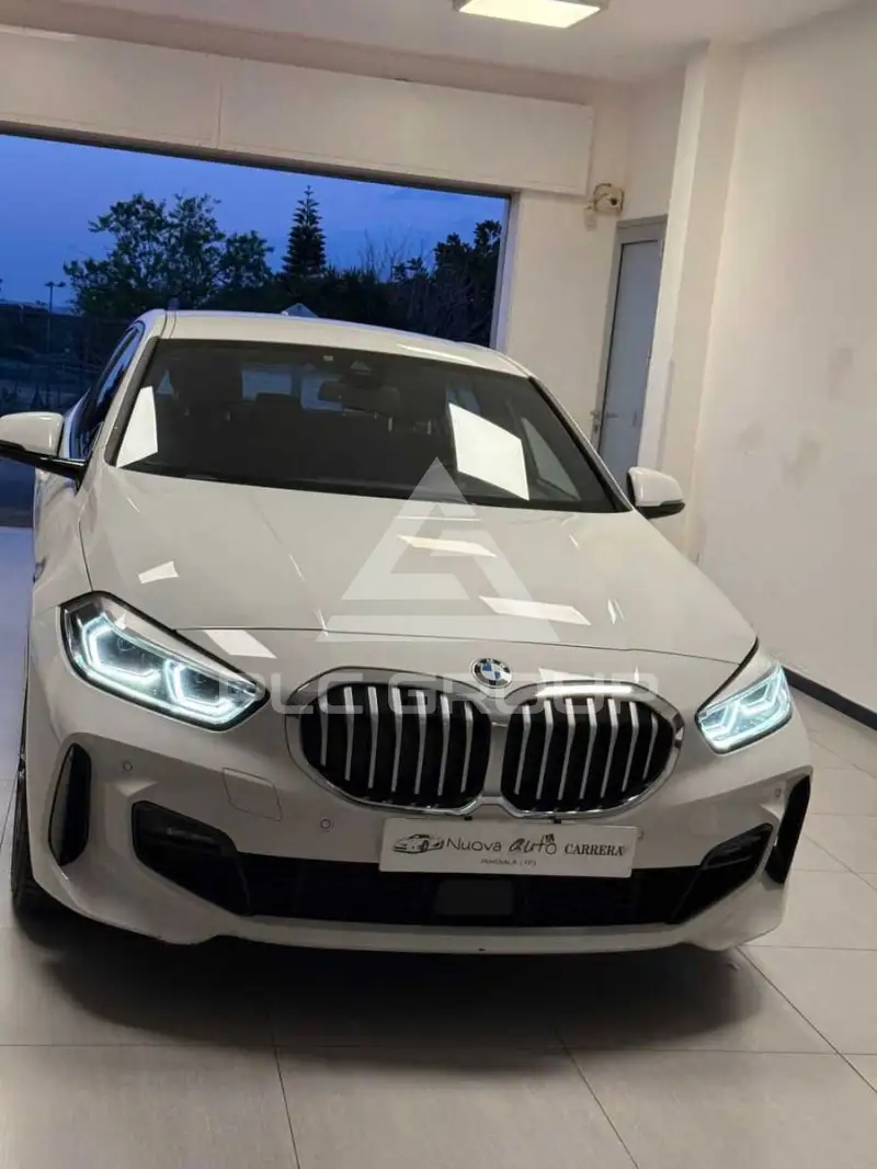 2023 BMW 120