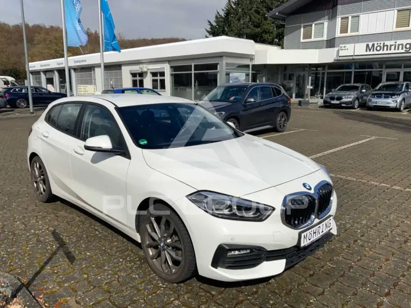 2023 BMW 120