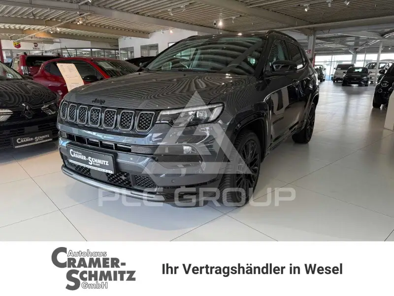 2023 Jeep COMPASS