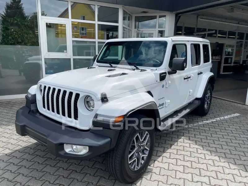 2023 Jeep WRANGLER