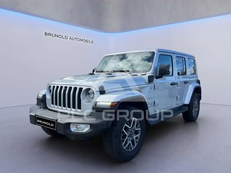 2023 Jeep WRANGLER
