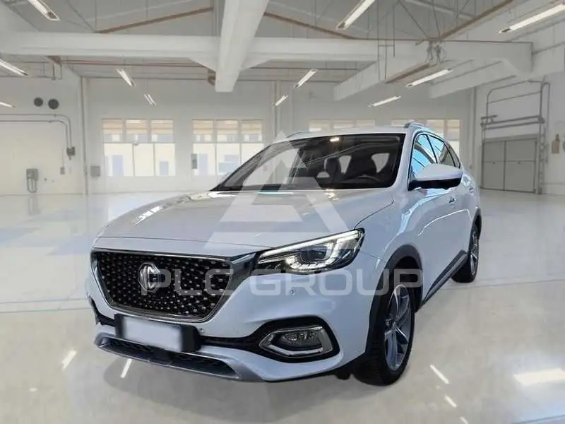 2023 MG HS
