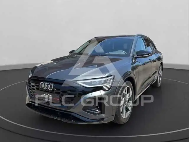 2023 Audi Q8