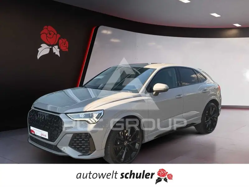 2023 Audi RSQ3