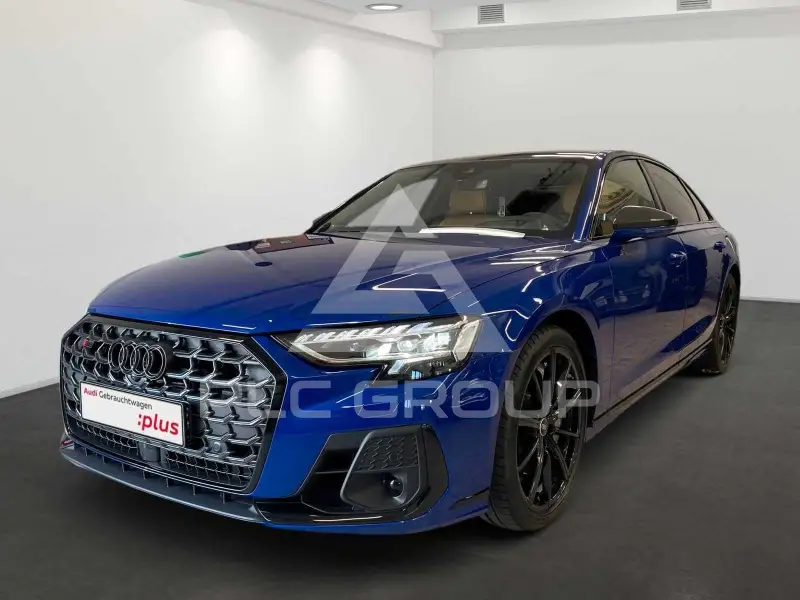 2023 Audi S8
