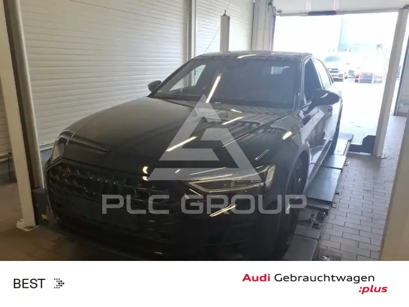 2023 Audi S8