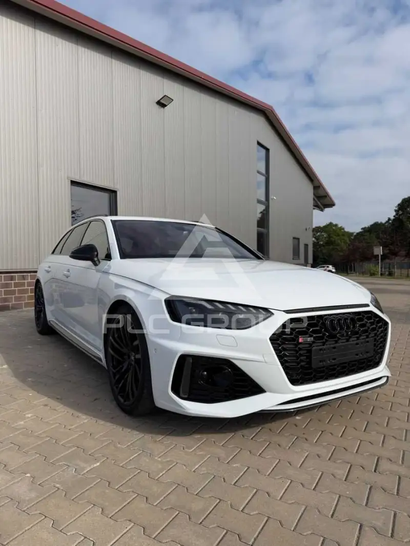 2023 Audi RS4