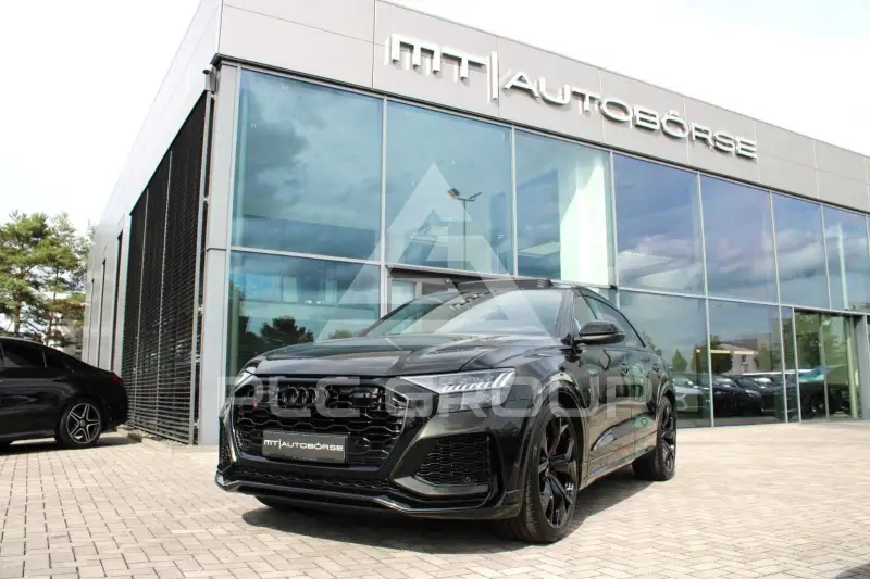 2023 Audi RS Q8