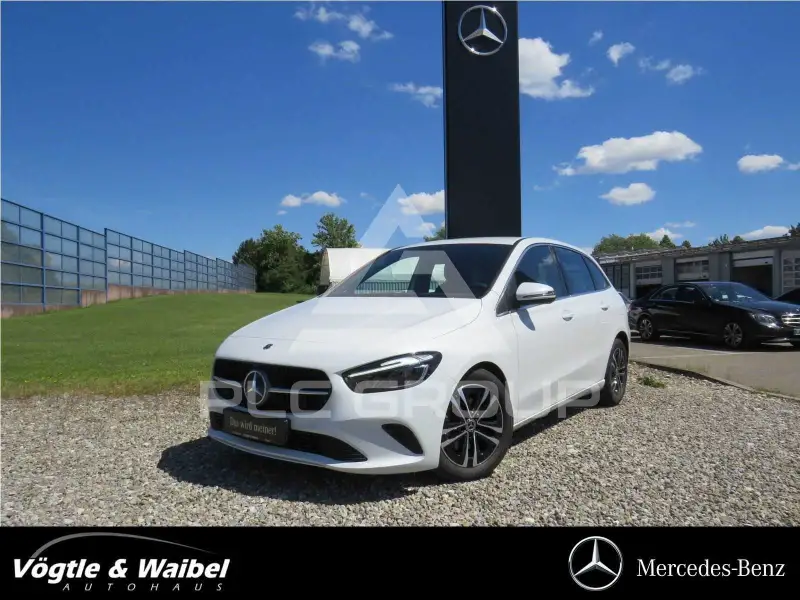 2023 Mercedes Benz B 200