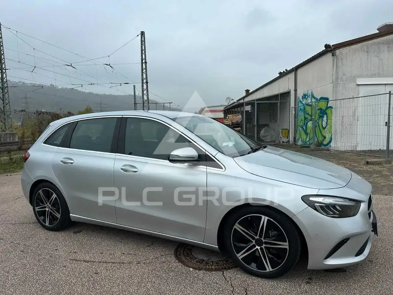 2023 Mercedes Benz B 200