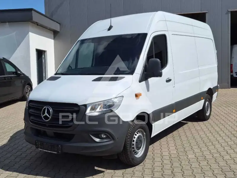 2023 Mercedes Benz Sprinter