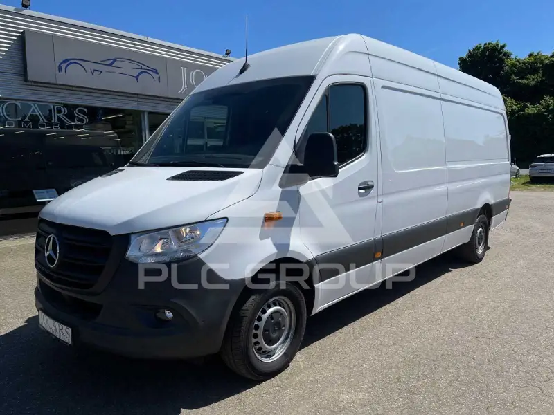 2023 Mercedes Benz Sprinter