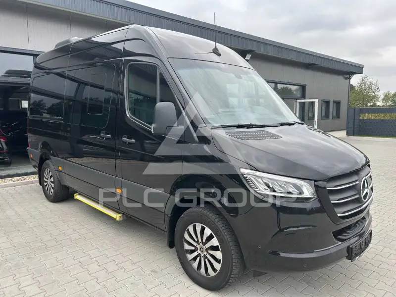 2023 Mercedes Benz Sprinter