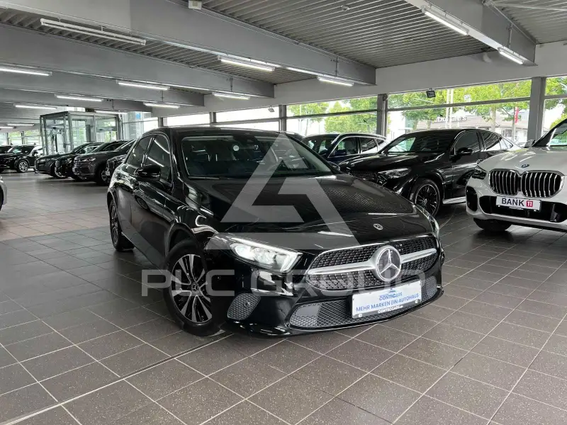 2023 Mercedes Benz A 180